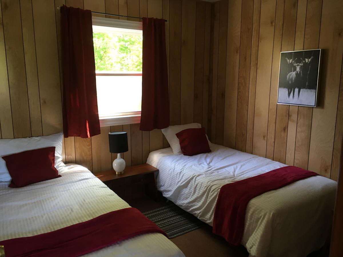 Wingspread Cottages Stanley Bridge Екстериор снимка